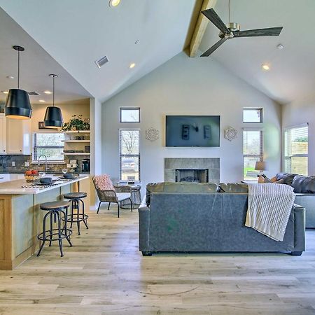 Uncorked Ranch Hill Country Home 1 Mi To Winery 弗雷德里克斯堡 外观 照片
