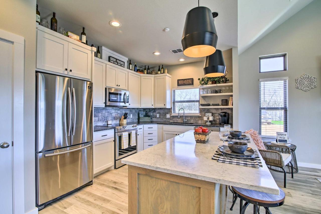Uncorked Ranch Hill Country Home 1 Mi To Winery 弗雷德里克斯堡 外观 照片